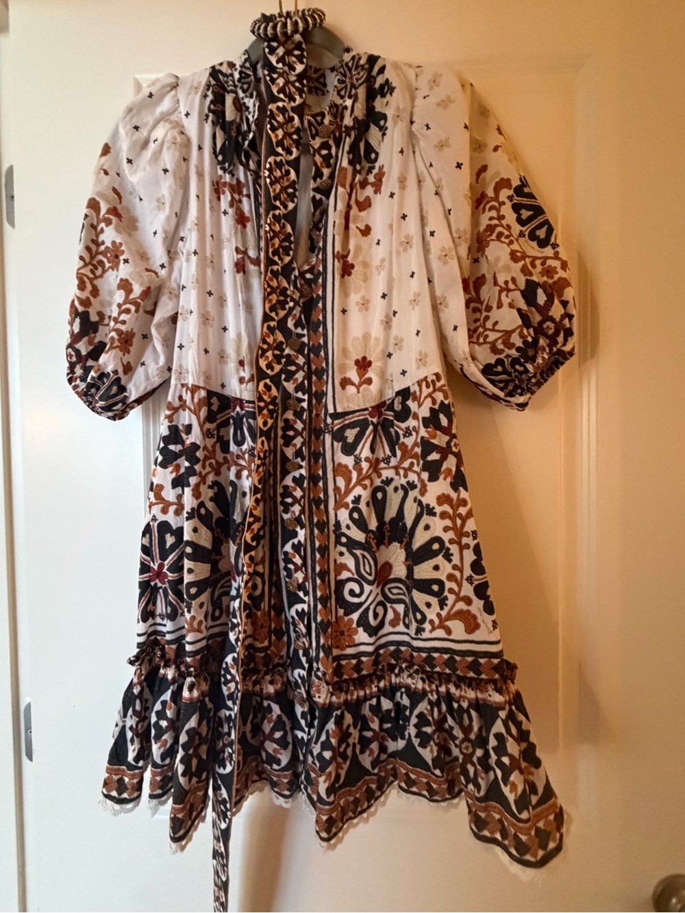Farm Rio Flower Fan Tapestry Off-White Mini Dress - Picture 5 of 7